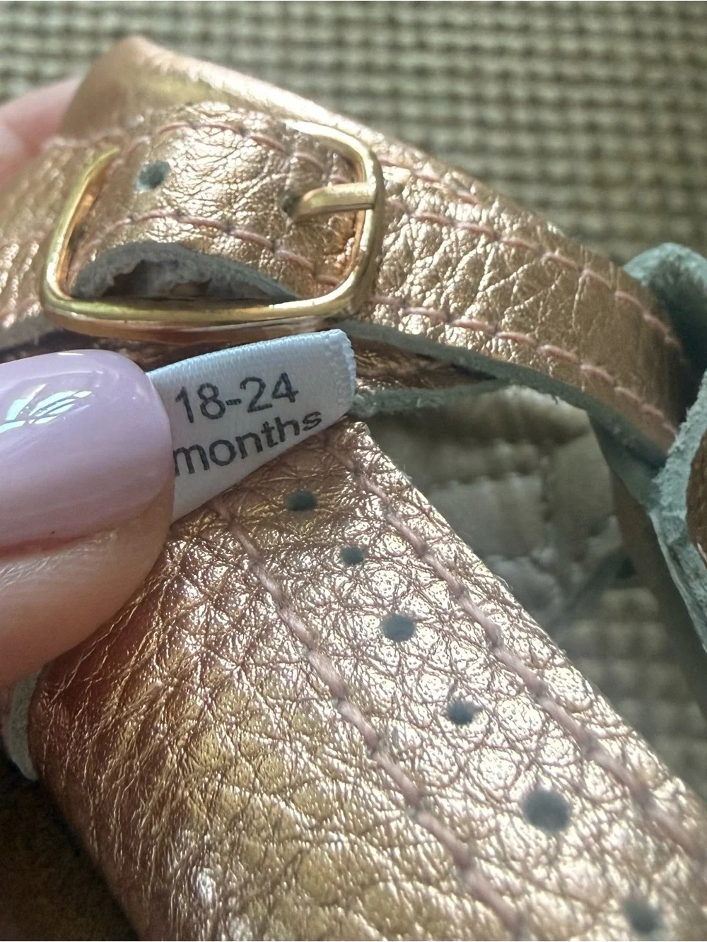 Liv & Leo Rose Gold Metallic T-Strap Mary Jane Shoes Toddler 18–24 Months EUC
